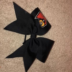 Uofl bow